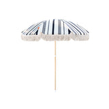 Embellish Living vintage ibiza parasol met zwarte streep print en franjes. Licht van gewicht en met bijpassende opbergtas. Ideaal voor in je tuin, strand of de camping.